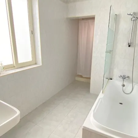 Nyaraló Sunny Spacious 3 Bedroom Townhouse In Great Location Gżira
